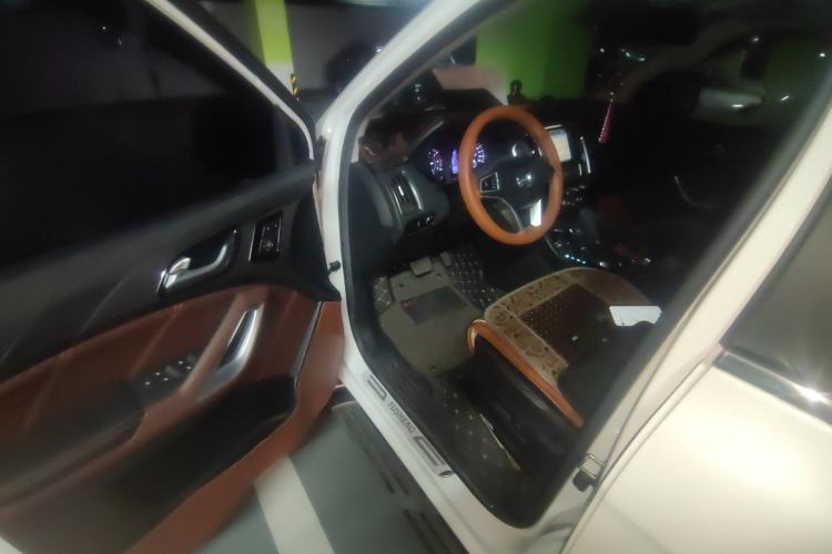 Used JMC Yusheng S350 2016 2.0T Automatic All-Wheel Drive Gasoline Luxury Version with Sunroof 5 Seats Driver Seat