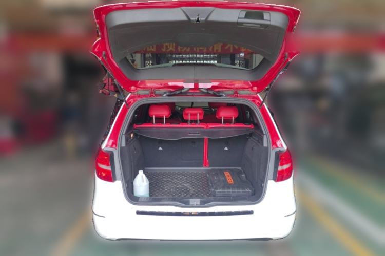 Used Mercedes-Benz B-Class 2012 B 180 Trunk