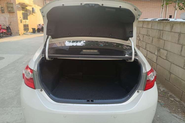 Used Toyota Levin 2014 1.8V CVT Luxury Edition Trunk