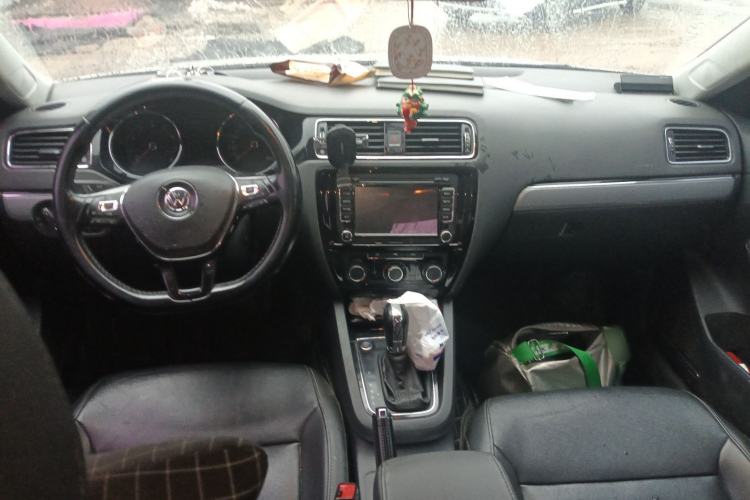 Used Volkswagen Sagitar 2017 1.6L Automatic Comfort Model
