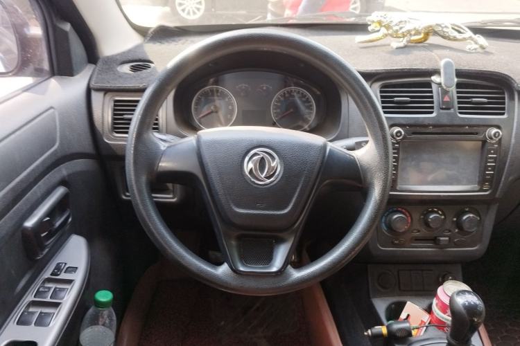 Used Dongfeng Fengon 330 2014 1.5L Manual Utility Version DK15 Steering Wheel