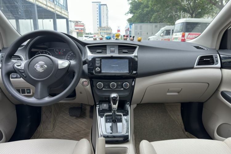 Used Nissan Sylphy 2016 1.6XV CVT Smart Enjoyment Version Audio And AC Panel