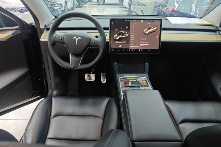 Used Tesla Model Y 2022 Revised Version Long-Range All-Wheel Drive Center Console