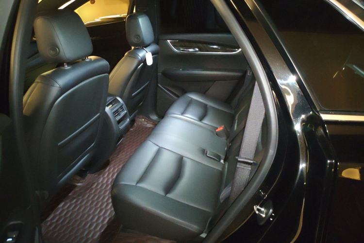 Used Cadillac XT5 2018 28E Four-Wheel Drive Tech Version