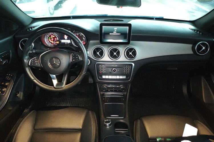 Used Mercedes-Benz CLA 2017 Facelifted CLA 200 Stylish Edition Center Console