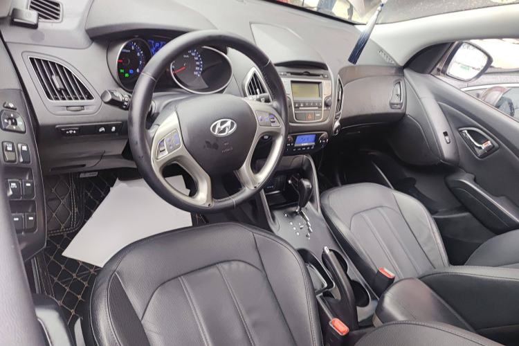 Used Hyundai ix35 2015 2.0L Automatic 2WD Smart Type China IV
