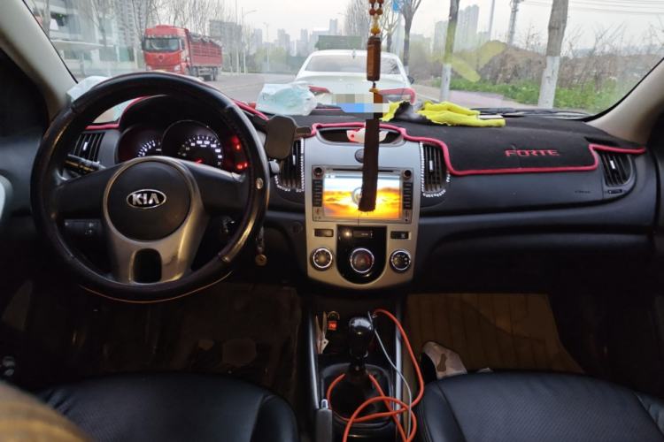 Used Kia Forte 2014 1.6L MT GLS