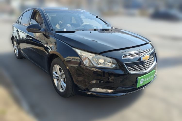 Used Chevrolet Cruze 2015 1.5L Classic SE AT Front Right 45 Deg