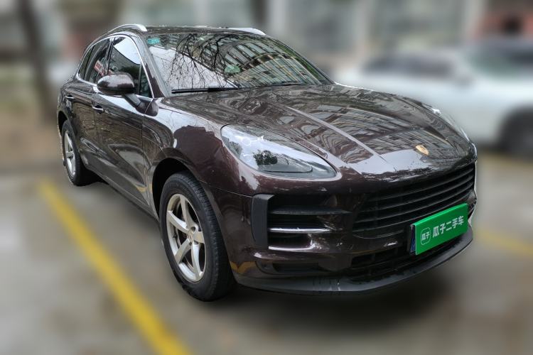 Used Porsche Macan 2020 Macan 2.0T Front Right 45 Deg