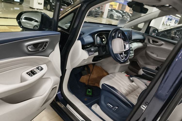 Used Roewe iMAX8 2021 400TGI Supreme Series Prestige Edition