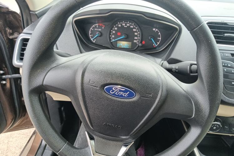 Used Ford Escort 2015 1.5L Automatic Comfort Edition