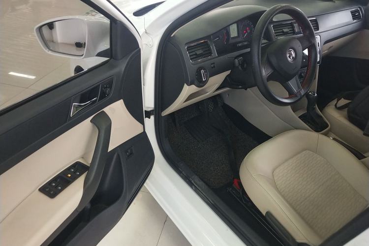 Used Skoda Rapid 2016 1.6L Automatic Chuanxing Edition
