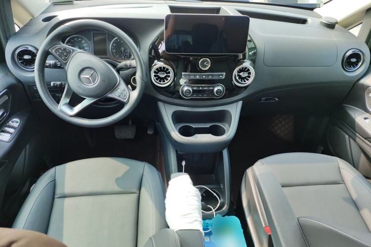 Used Mercedes-Benz Vito 2023 2.0T Business Version 7 Seats