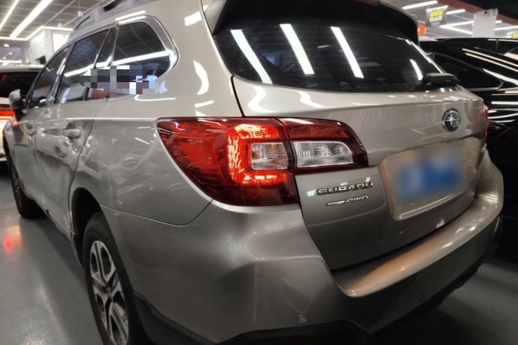 Used Subaru Outback 2020 2.5i Classic Edition Exterior 2