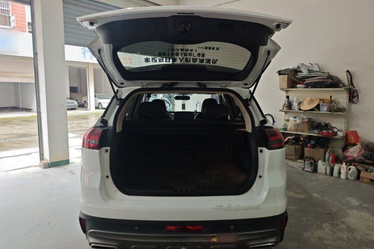 Used Geely Auto Emgrand X7 Sport 2018 1.8TD Automatic Two-Wheel Drive Smart Connect 4G Internet Edition Trunk