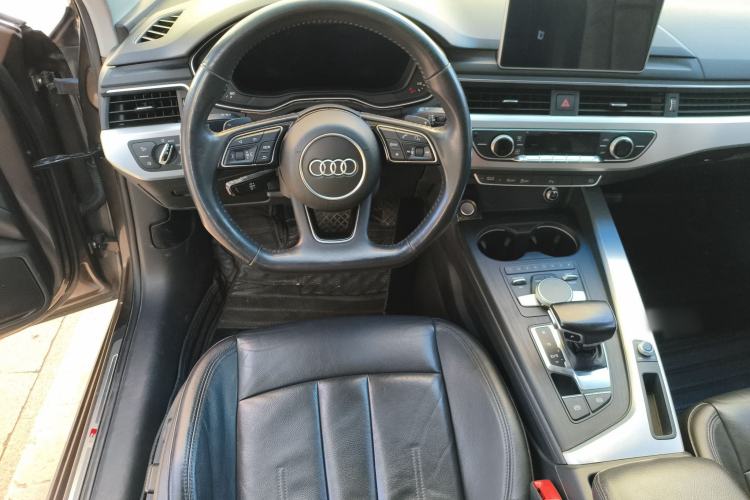 Used Audi A4L 2017 Plus 40 TFSI Sport Model
