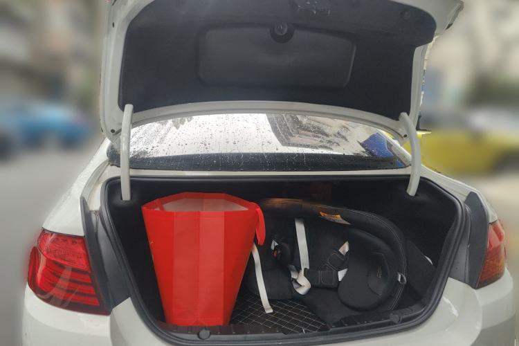 Used BMW 5 Series 2014 525Li Leading Model