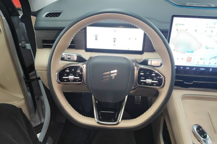 Used JETOUR Shanhai L9 2025 1.5TD 2DHT Flagship Edition 6 Seats Steering Wheel