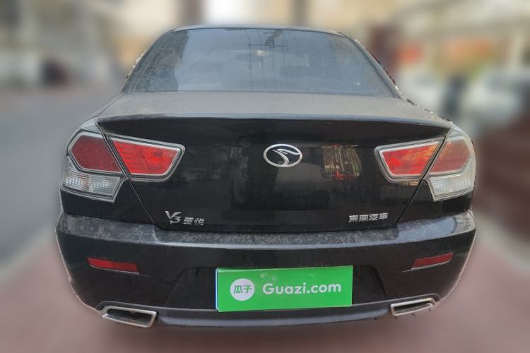 Used Soueast V3 Lingyue 2014 1.5L Manual Entry-Level Version Rear