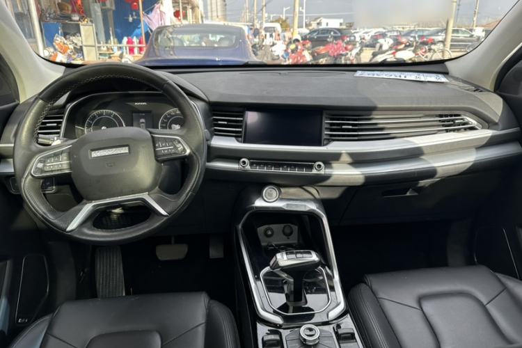 Used Haval H6 2017 Red-Label 1.3T Automatic Two-Wheel Drive ZhiShang Model
