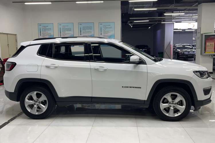Used Jeep Compass 2017 200T Automatic Family Edition