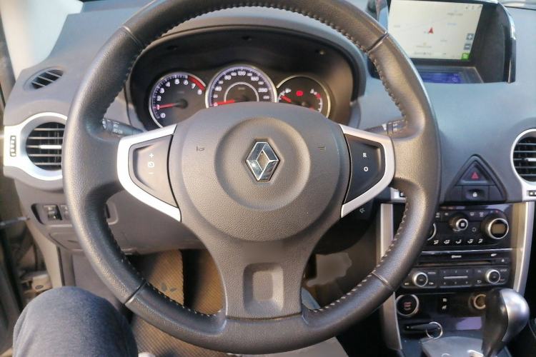 Used Renault Koleos 2014 Revised Version 2.0L Two-Wheel Drive Fashion Edition
