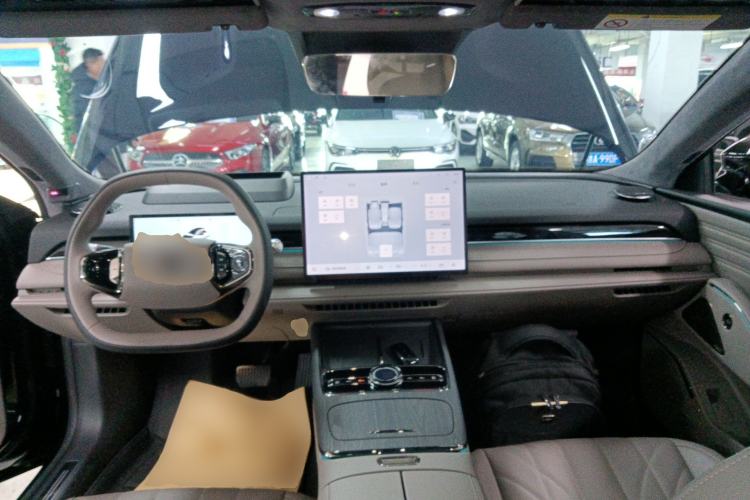 Used Geely Galaxy Galaxy 8 2025 130km EM-P Starship Edition
