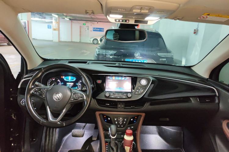 Used Buick Envision 2018 28T Four-Wheel Drive Luxury Model Center Console