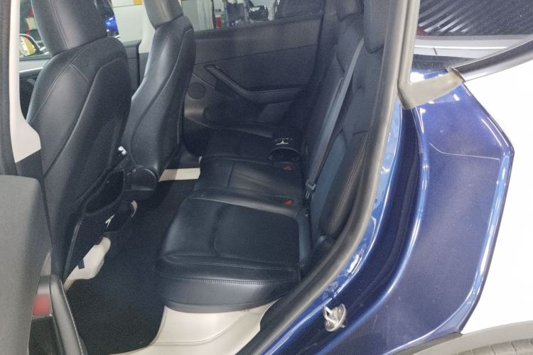 Used Tesla Model Y 2023 Rear-Wheel-Drive Version Left Rear Seat