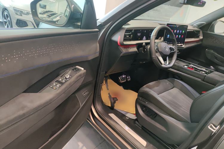 Used Volkswagen Teramont 2025 Tiguan Pro 450TSI Four-Wheel Drive Summit Edition