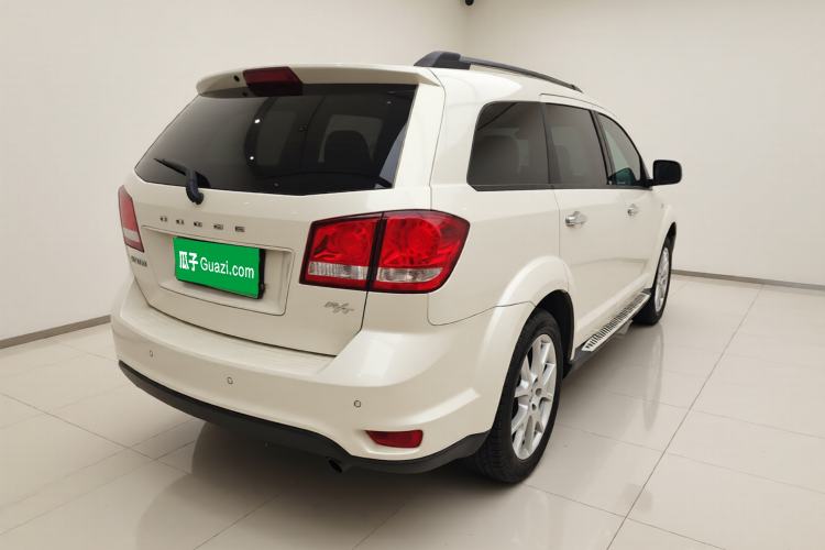 Used Dodge Journey 2013 2.4L Two-Wheel Drive Luxury Version
