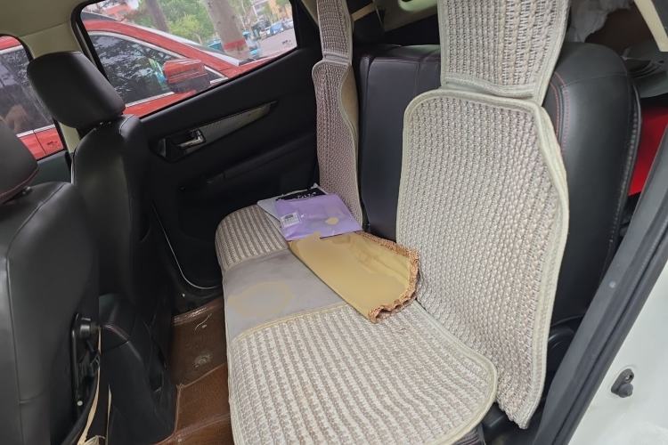 Used HYOSOW S2 2014 1.5L Manual Comfort Version China IV Emission Standard Left Rear Seat