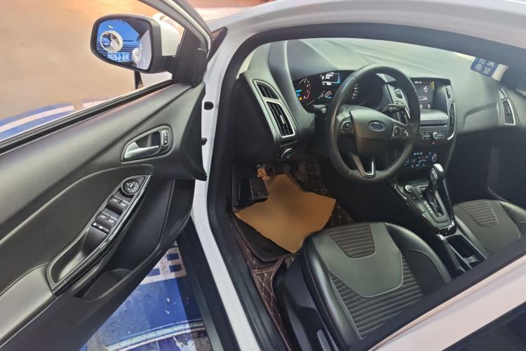 Used Ford Focus 2018 Hatchback Classic EcoBoost 180 Automatic Elite Model