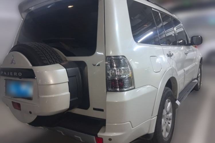 Used Mitsubishi Pajero 2011 3.0L Elite Edition
