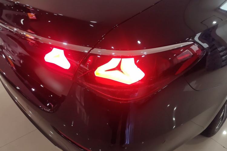 Used Mercedes-Benz E-Class 2025 Facelift E 300 L Luxury Edition