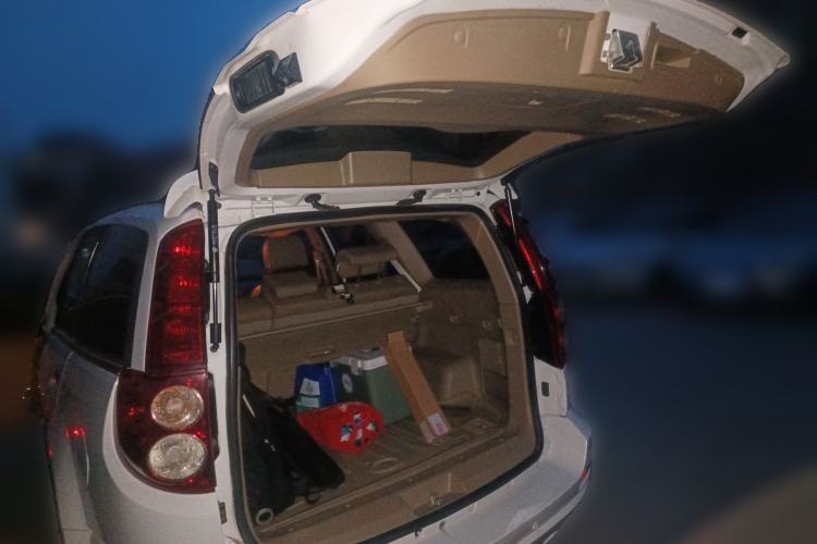 Used Haval H5 Classic 2012 European-style 2.0L Two-Wheel Drive Elite Model Trunk