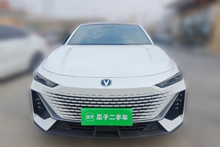 Used Changan UNI-V 2022 1.5T Prestige Version