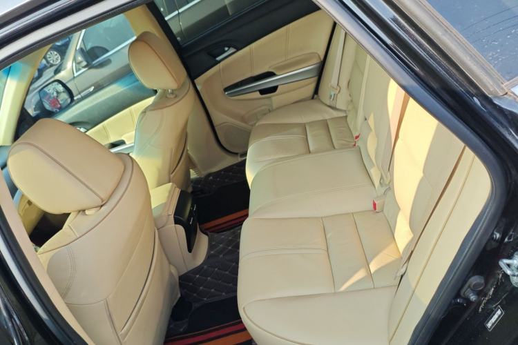 Used Honda Crosstour 2012 2.4L Luxury Edition
