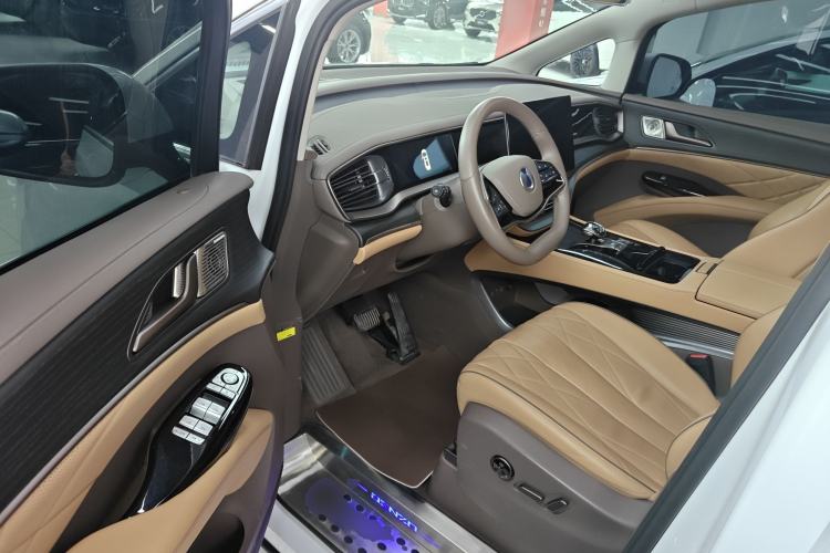 Used Denza D9 2024 DM-i 980 Four-Wheel Drive Prestige Model