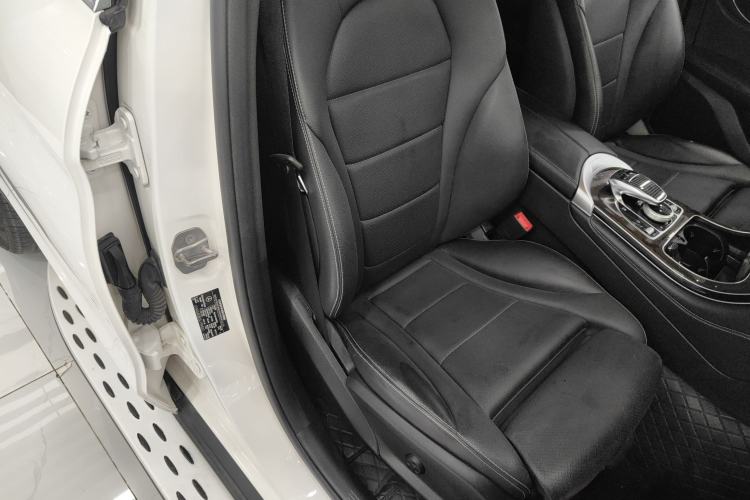 Used Mercedes-Benz GLC 2018 GLC 260 4MATIC Luxury Model