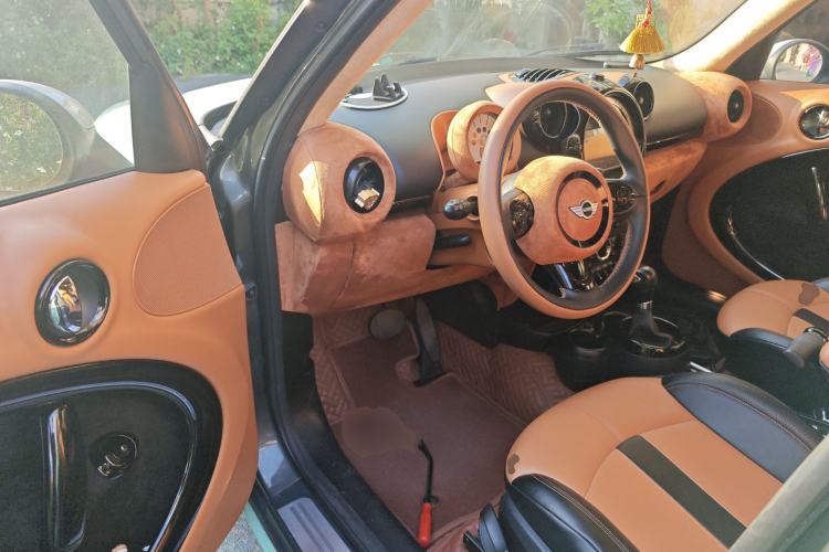 Used MINI 2010 1.6L COOPER Cheer
