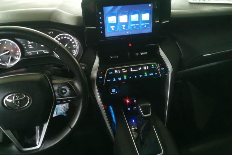 Used Toyota Harrier 2022 2.0L CVT Two-Wheel Drive Luxury Edition