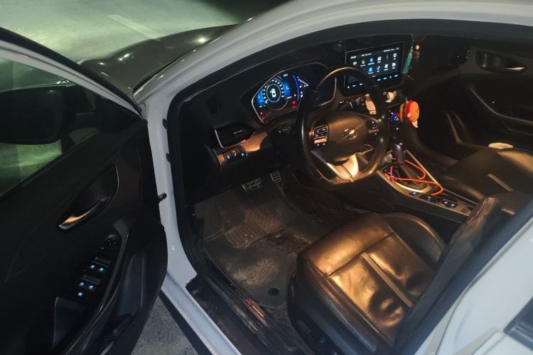 Used Hyundai Lafesta 2019 280TGDi Smart Speed Version China VI Standard Driver Seat