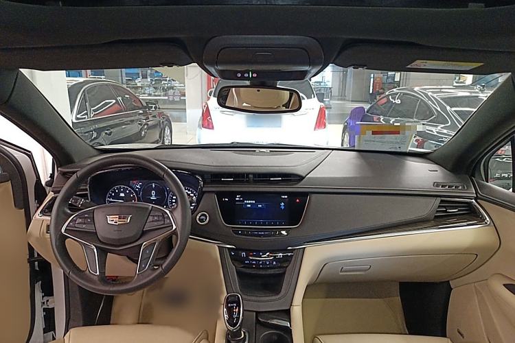 Used Cadillac XT5 2018 25T Luxury Model