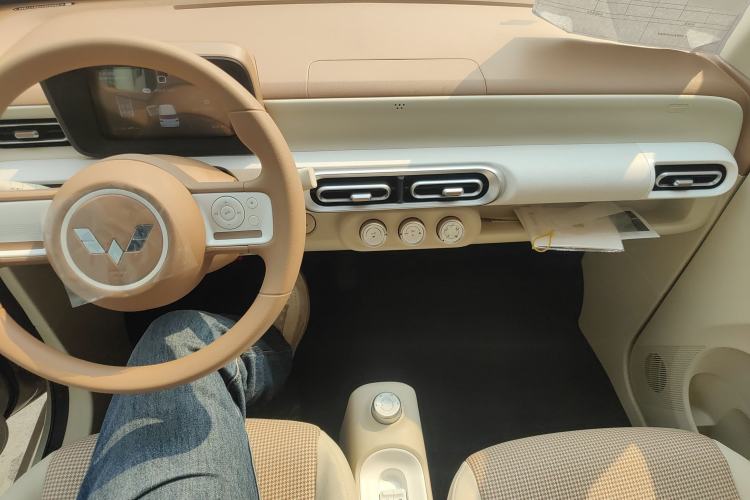 Used Wuling Hongguang MINIEV 2024 3rd Generation 215km Youth Edition