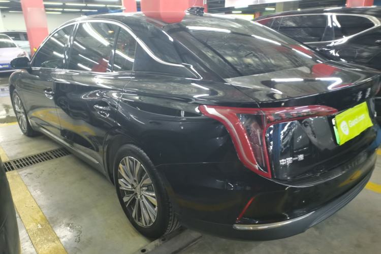 Used Hongqi E-QM5 2022 431 km Charge & Enjoy Edition
