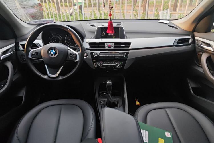 Used BMW X1 2016 sDrive18Li Fashion Model Center Console