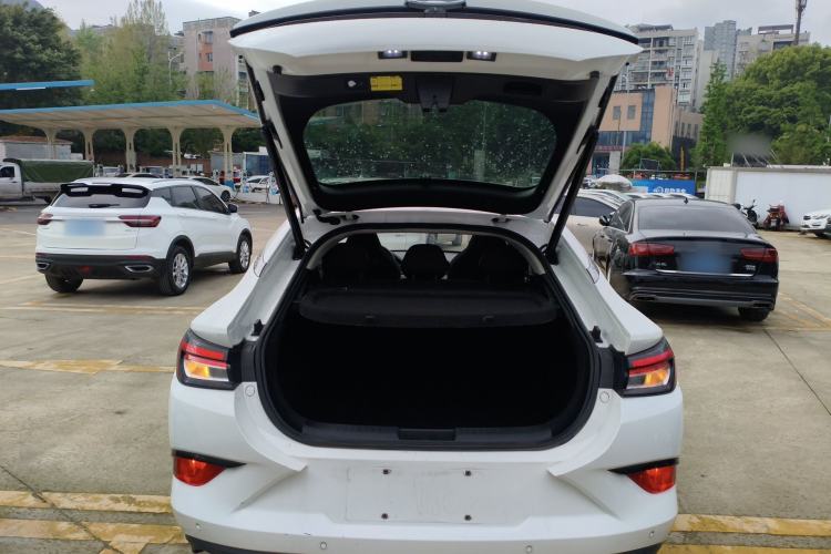 Used JAC Group J7 2020 1.5T CVT Dream Edition Trunk