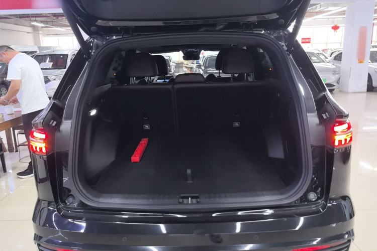 Used Geely Auto Monjaro L 2021 2.0TD DCT EVO Two-Wheel Drive Smart Luxury Version Trunk