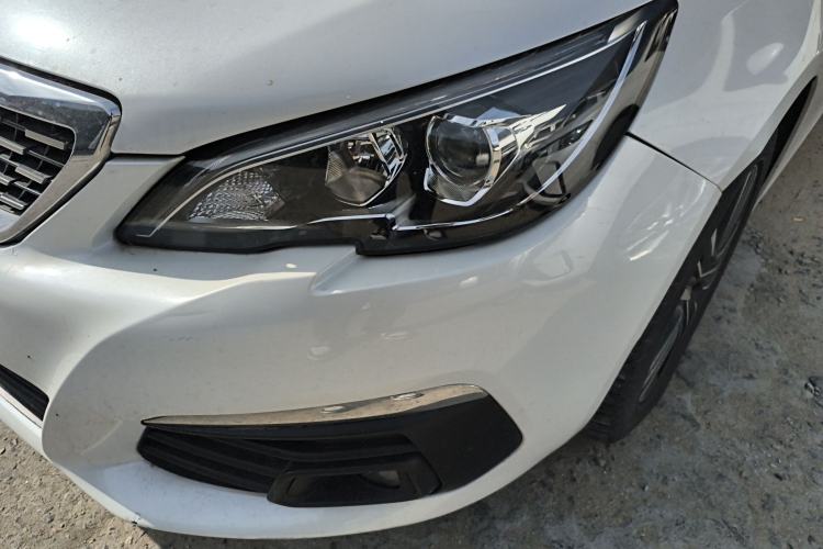 Used Peugeot 308 2019 1.6L Automatic Luxury Version China V Standard Left Front Headlight